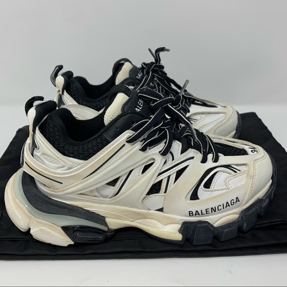 Balenciaga Worn Out Sneakers - Picture 3 of 9